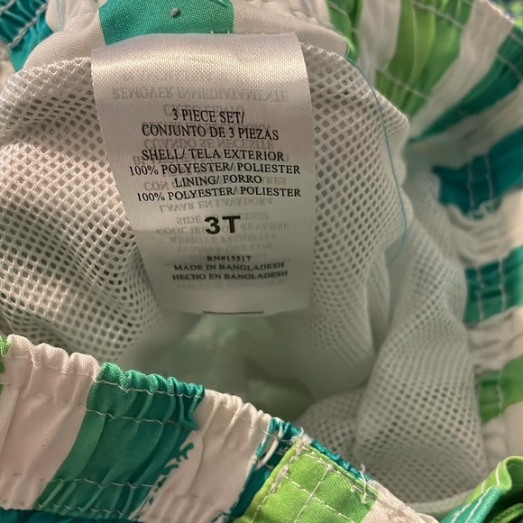 3T Shark Kids’ Swim Trunks GUC - Picture 3 of 3